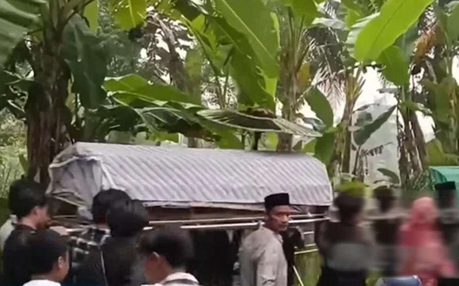 Đi nghỉ giữa thiên nhiên, gia đình 4 người tử vong "bí ẩn" chỉ sau một đêm