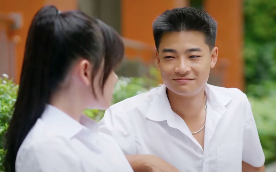 Chàng học sinh cá biệt siêu thú vị trong "Phía bên kia thành phố"