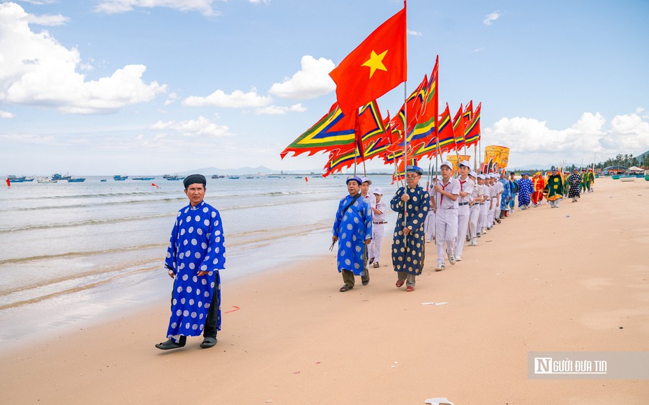 Về làng Long Thuỷ khám phá nét văn hoá tâm linh của làng biển 300 năm
