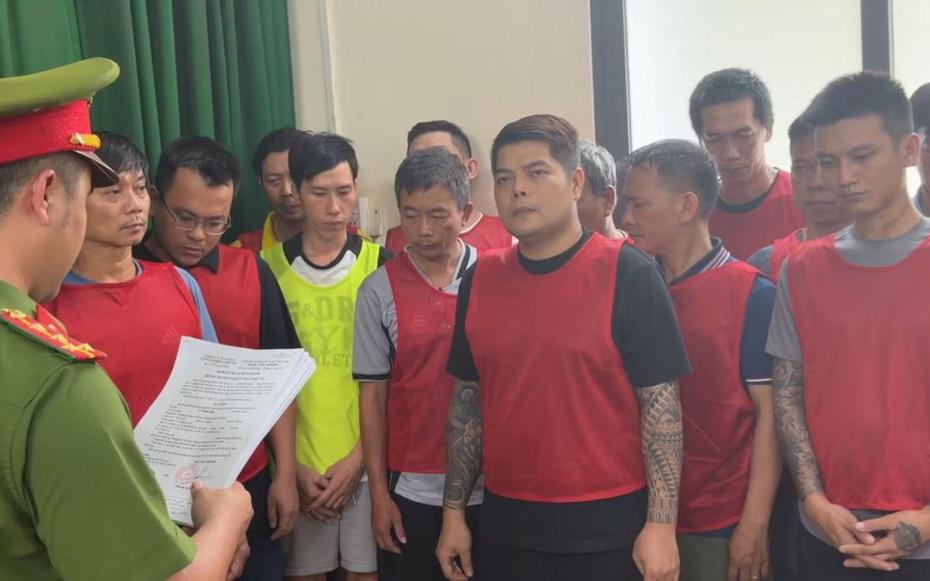 Bắt 35 đối tượng trong đường dây cá độ bóng đá mùa World Cup, giao dịch hơn 500 tỷ đồng