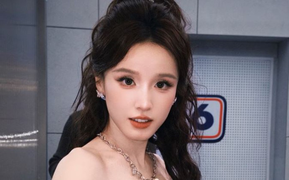 Mỹ nhân sinh năm 1997 bị gạch tên khỏi show thực tế