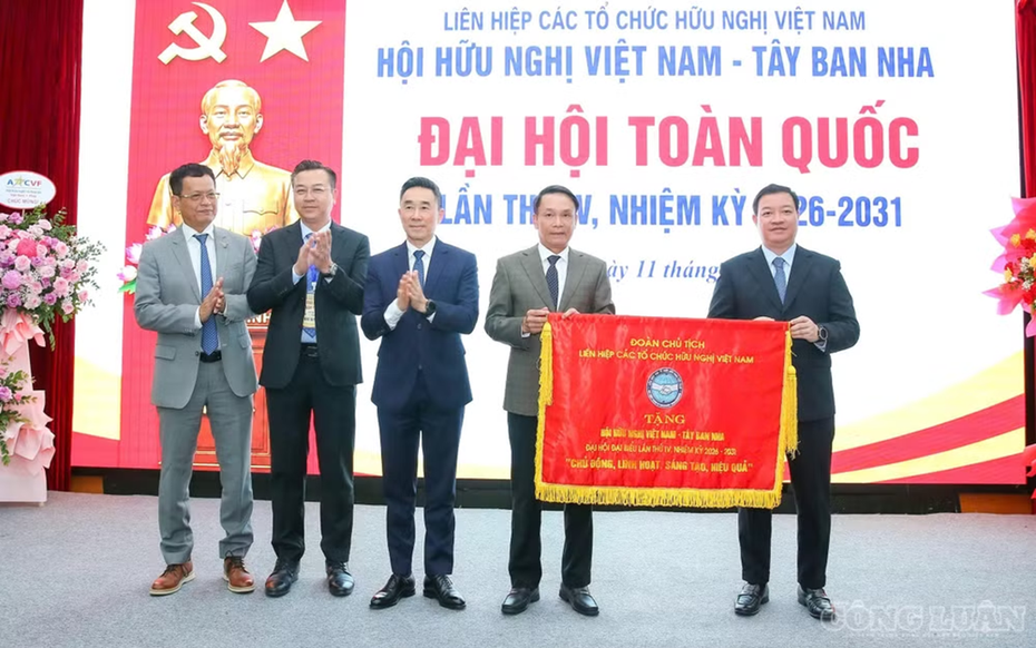 Ông Nguyễn Đức Lợi tái đắc cử Chủ tịch Hội Hữu nghị Việt Nam - Tây Ban Nha