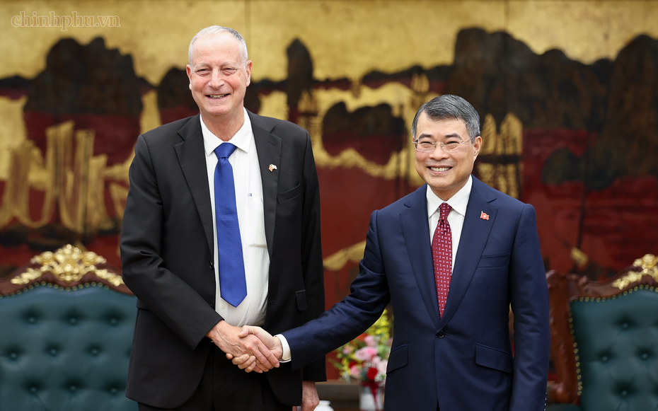 Thủ tướng Lê Minh Hưng tiếp Đại sứ Israel tại Việt Nam Yaron Mayer chào từ biệt