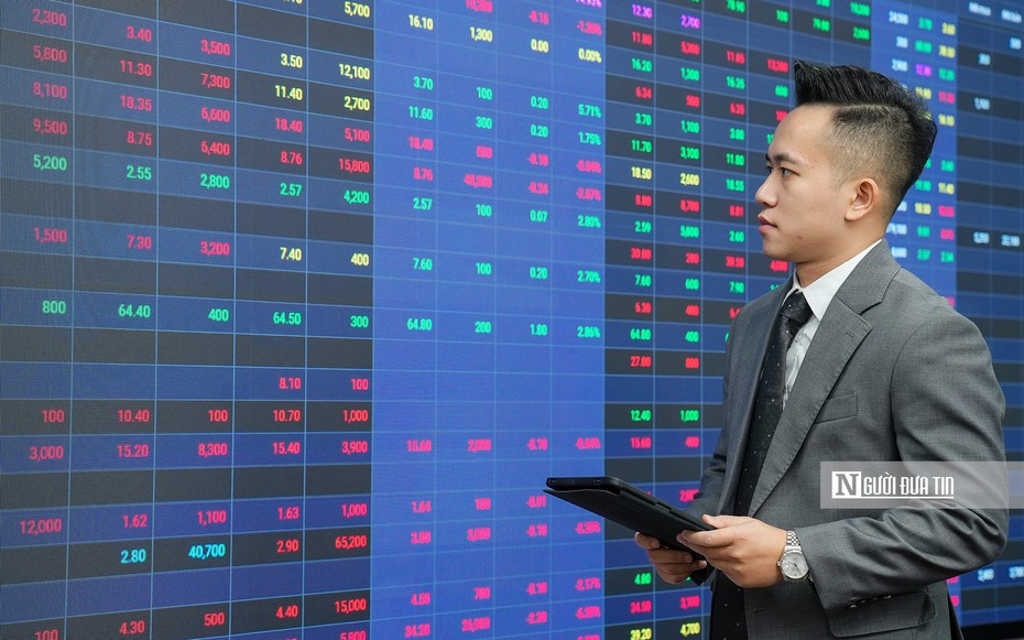 VN-Index chưa hết áp lực giảm nhưng định giá nhiều nhóm cổ phiếu đã về vùng hấp dẫn