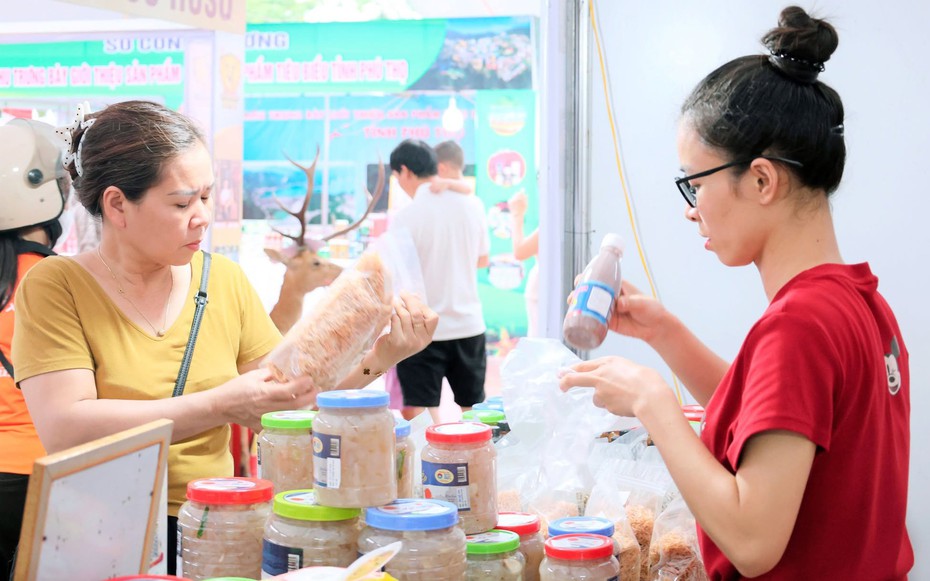 Kết nối thị trường, nâng giá trị gia tăng cho sản phẩm công nghiệp nông thôn