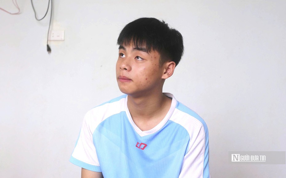 Xa mẹ từ 2 tuổi, cậu học trò nghèo vượt khó chạm cánh cửa Học viện Chính trị