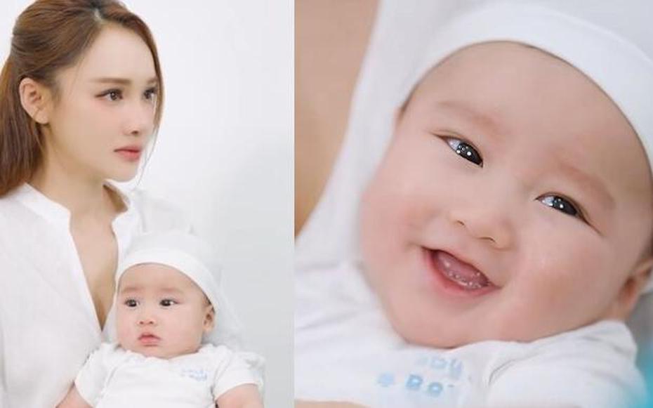 Hé lộ diện mạo khôi ngô của con trai thứ 3 nhà Trường Giang – Nhã Phương