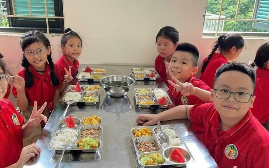 Hà Nội lập 4 đoàn kiểm tra đột xuất bữa ăn bán trú tại trường học