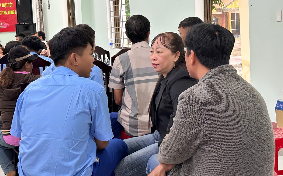 Ngày gặp lại gia đình của những đứa trẻ từng "lạc đường"