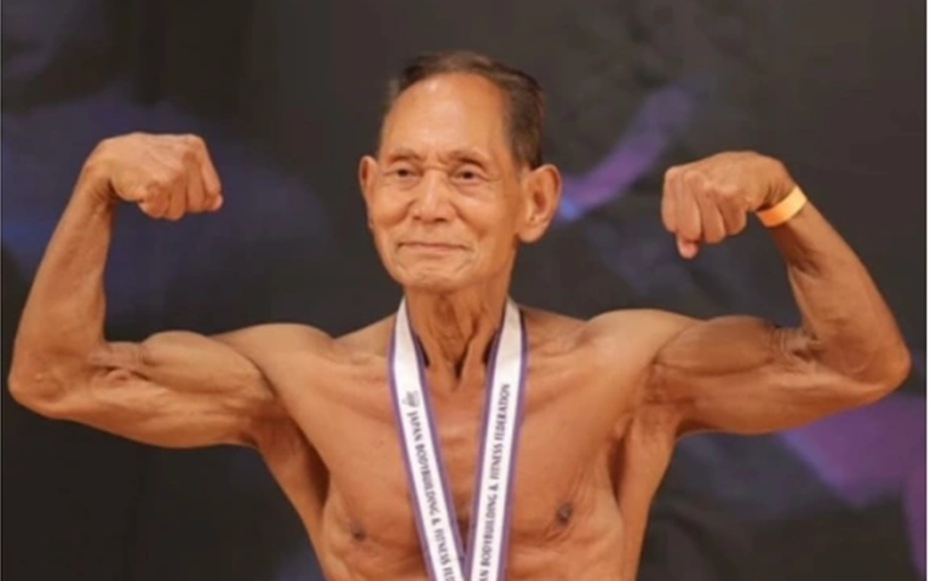 Cụ ông 90 tuổi vẫn thi thể hình và bí quyết khỏe mạnh "2 không" gây tò mò