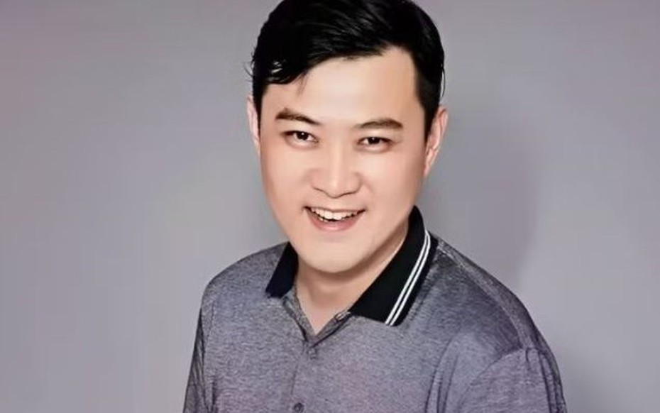 Nam MC nổi tiếng đột ngột qua đời ở tuổi 50