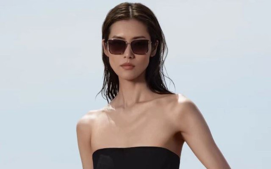 Bạn gái nam diễn viên đang gây sốt bất ngờ vướng tranh cãi chỉ vì hành động nhỏ