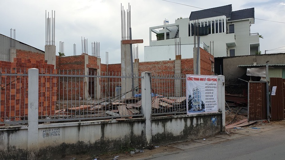 TP.HCM: Rò rỉ điện tại máy trộn bê tông, 3 người thương vong