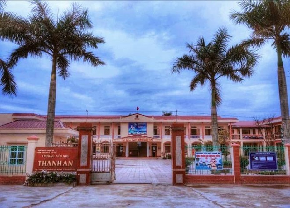 Làm rõ nguyên nhân 32 học sinh tiểu học nhập viện do ngộ độc thức ăn