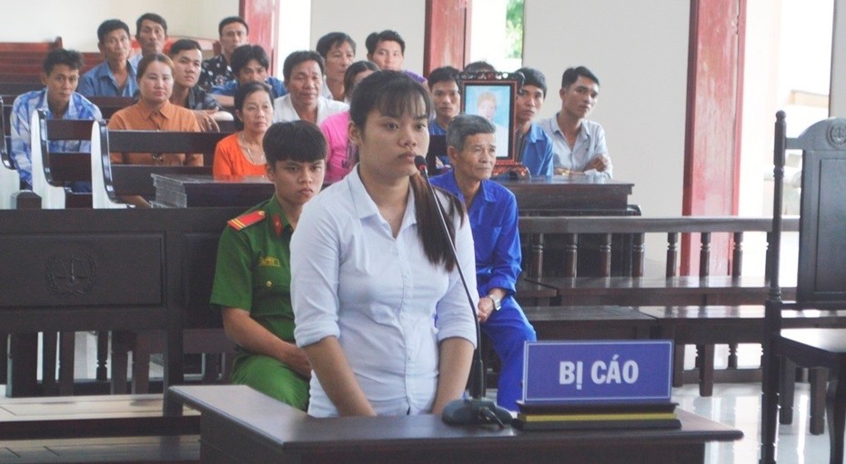 Thiếu nữ sát hại “chồng hờ” lãnh án tù