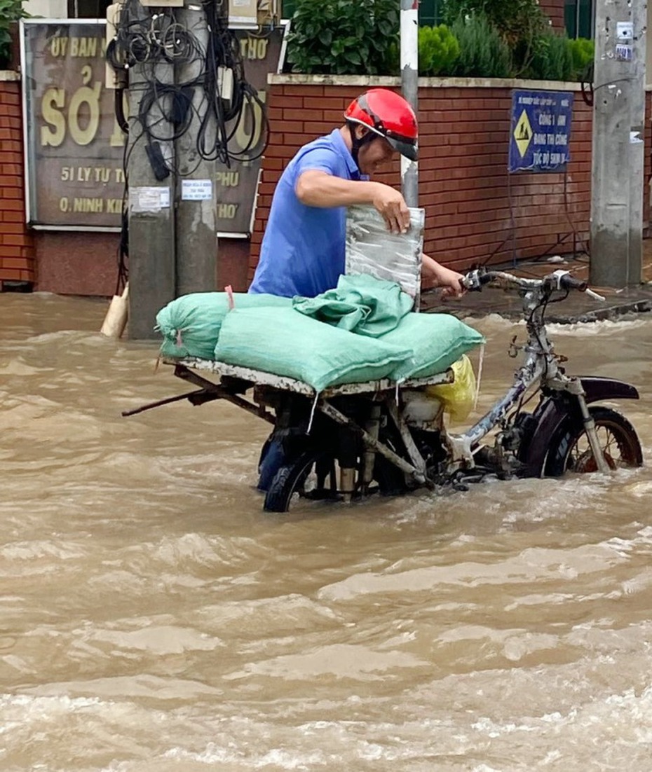 Tp.Cần Thơ cho học sinh học tại nhà để tránh triều cường