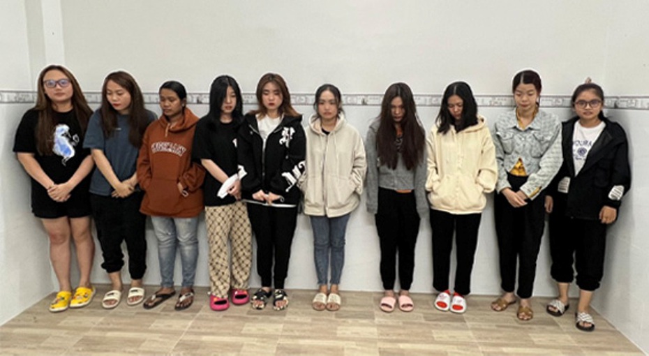 Bắt nhóm nữ đòi nợ thuê trên mạng do người nước ngoài điều hành