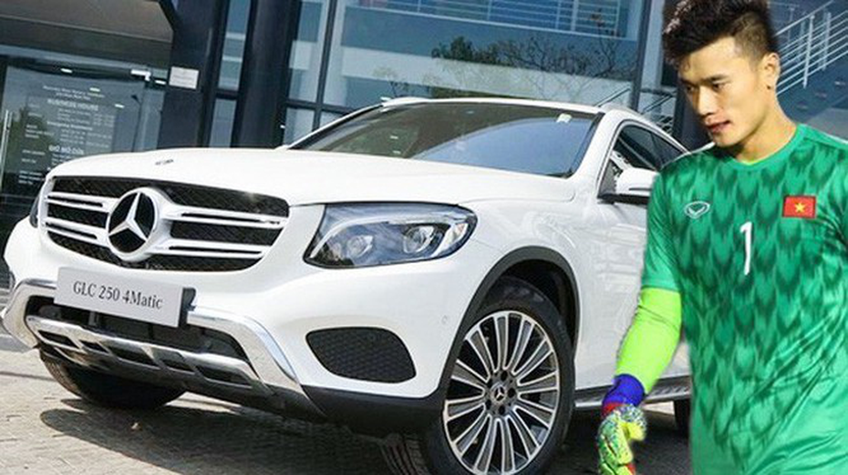 Đại gia trẻ tuổi tặng siêu xe Mercedes cho thủ môn Bùi Tiến Dũng giàu có đến mức nào?