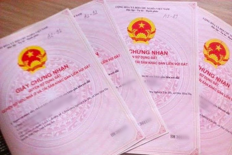 Hà Tĩnh: Bắt 13 cán bộ văn phòng đăng ký đất đai và thuế nhận hối lộ