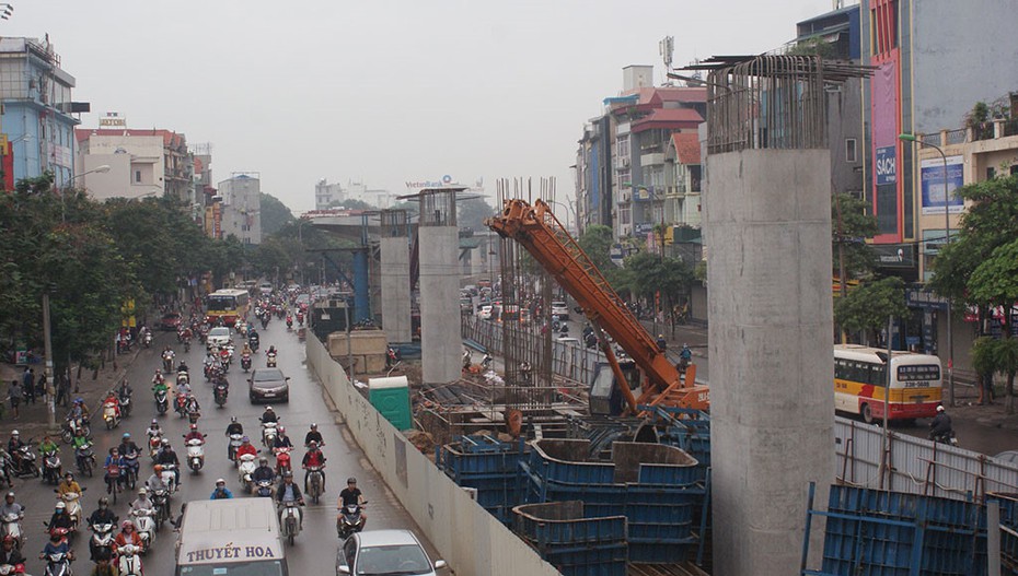 Hà Nội ngừng đào đường dịp Tết