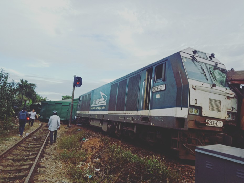 Nguyên nhân khiến hai tàu hàng đâm nhau ở ga Núi Thành