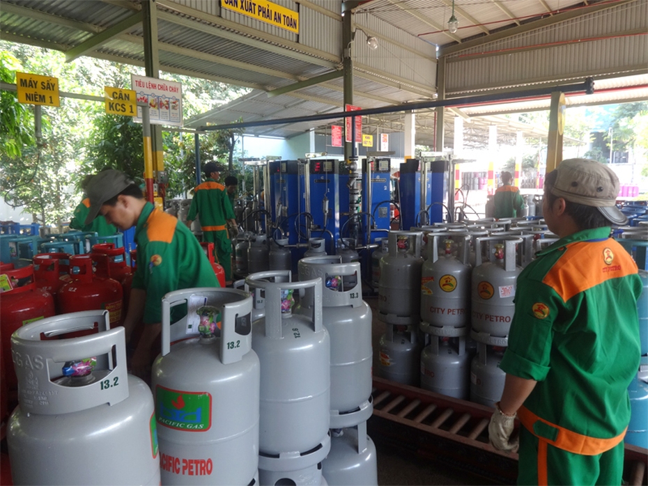 Giá gas giảm sâu kỷ lục kể từ năm 2011