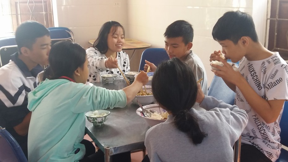 Chuyện ngày Tết của những đứa trẻ không gia đình