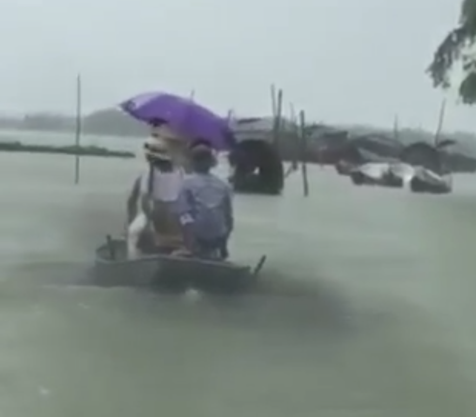 Cô dâu chú rể đội mưa, vượt lũ tổ chức đám cưới sau bão số 3