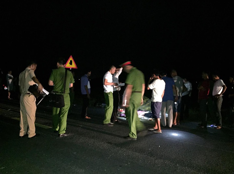 Khởi tố vụ ô tô tông 2 nữ sinh và bé trai 4 tuổi tử vong