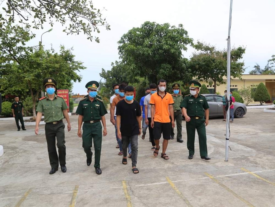 Hà Tĩnh: Bắt đường dây đưa người đi Trung Quốc trái phép