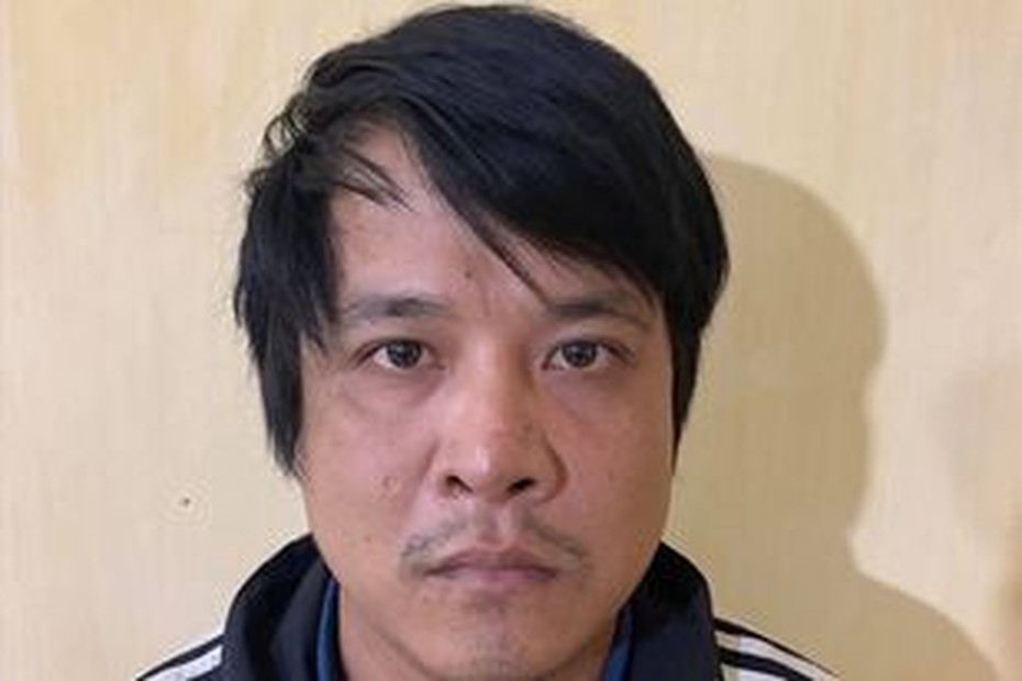 Hà Nội: Khởi tố kẻ say rượu giở trò đồi bại với hàng xóm