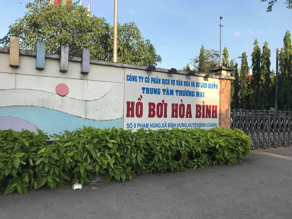 Điều tra vụ người mẹ chết đuối thương tâm khi đi học bơi cùng con trai