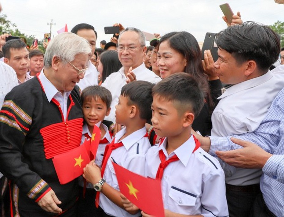 Tổng Bí thư, Chủ tịch nước dự Ngày hội Đại đoàn kết cùng đồng bào Dur Kmăl