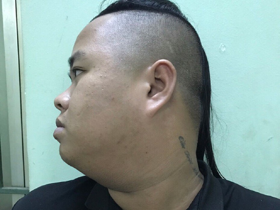 Bắt nhóm người dùng súng, roi điện ép trẻ em bán dâm