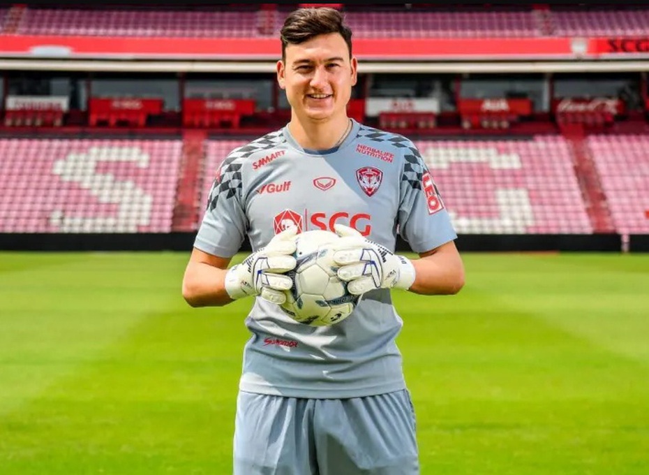 Những điều bất ngờ quanh bản hợp đồng của Văn Lâm với Muangthong United