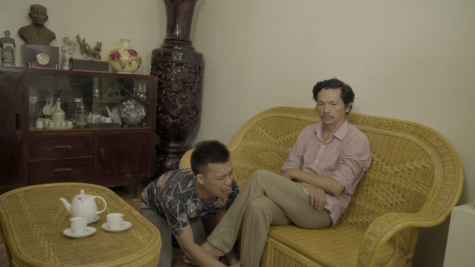 Đạo diễn Nguyễn Love nói gì về phim Tỉnh lại đi con là "bản sao" của Về nhà đi con?