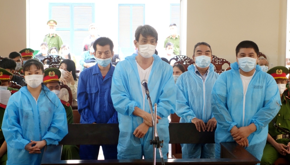 An Giang: Xét xử nhóm đối tượng buôn lậu 180 tấn đường cát