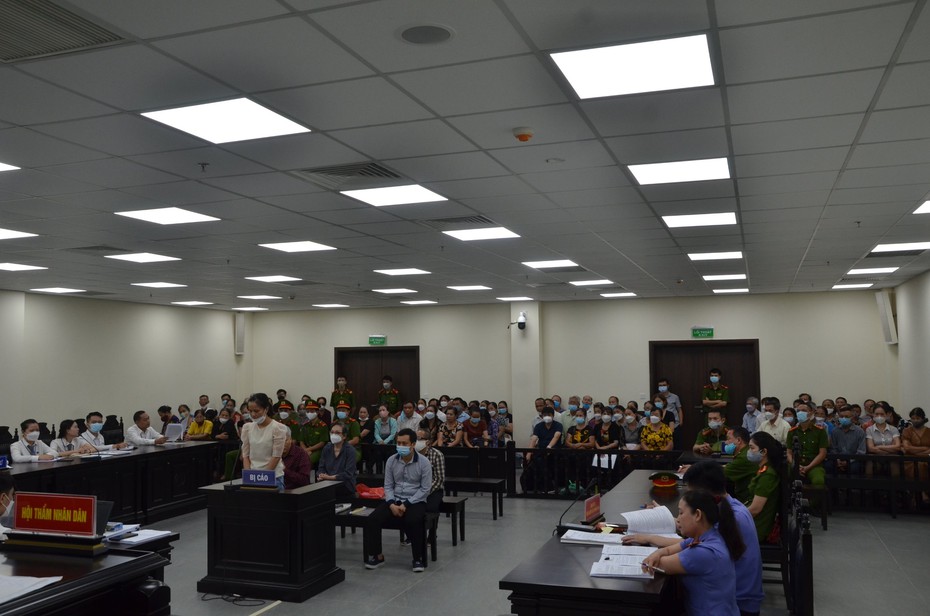 Lôi kéo người dân nộp tiền, sau đó chiếm đoạt hàng chục tỷ đồng