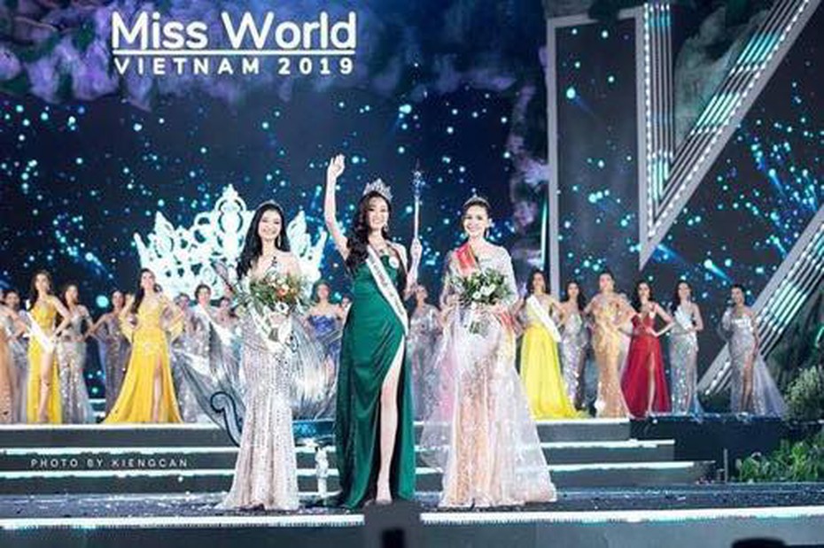 Vừa đăng quang hoa hậu Miss World Việt Nam, Lương Thuỳ Linh dính tin đồn mua giải