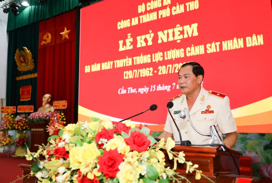 Cần Thơ: Kỷ niệm 60 năm ngày truyền thống lực lượng Cảnh sát Nhân dân