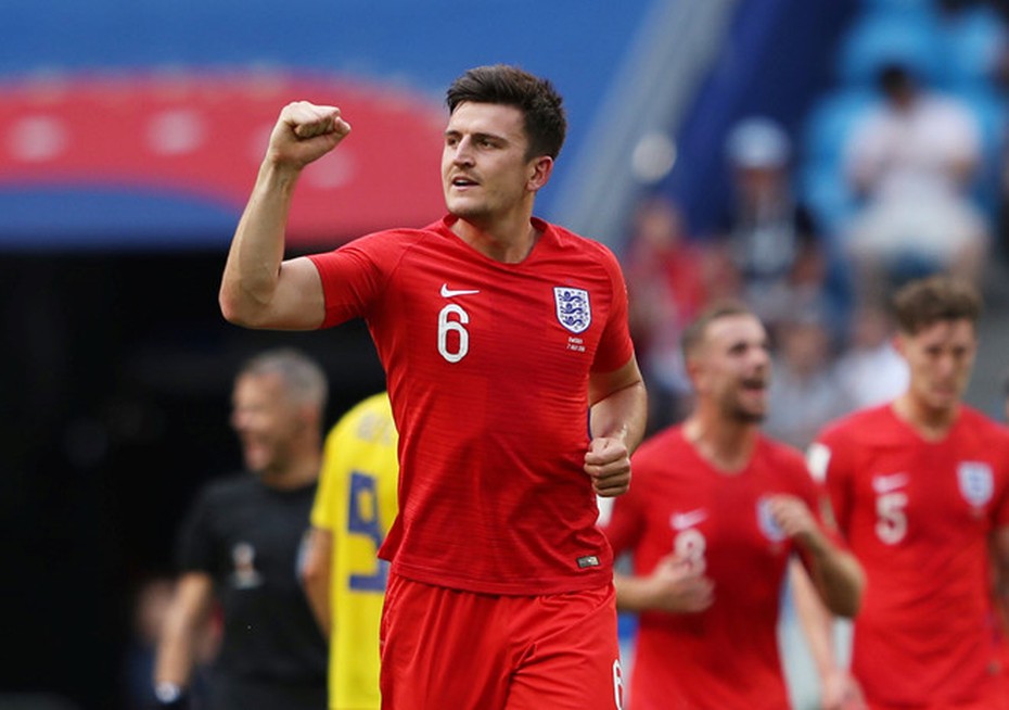 "Không kích" khoan thủng bê tông, Anh vào bán kết World Cup