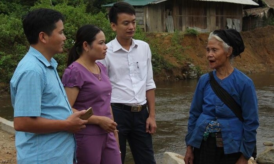 Nghệ An: 20 người dân "tố" nguyên hiệu phó vay tiền rồi… mất tích