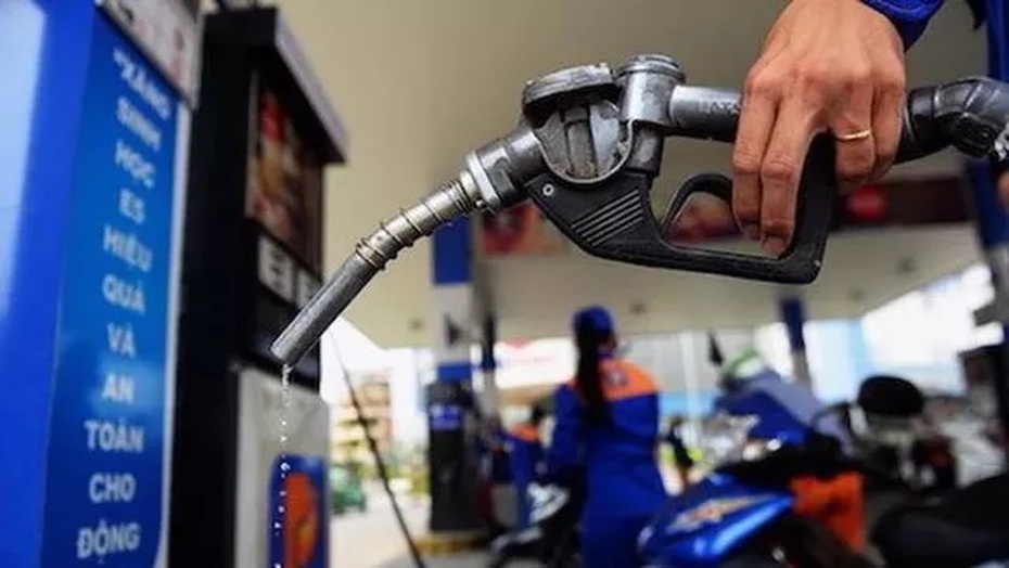 Giá xăng dầu tiếp tục giảm từ chiều nay 11/11