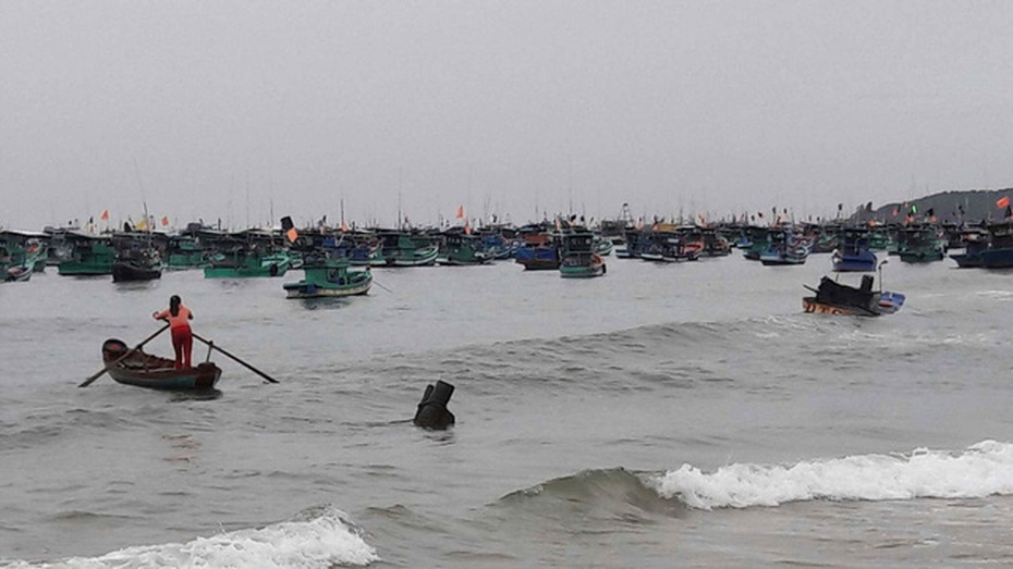 Bão số 1 cách mũi Cà Mau 250km, tàu đánh cá đã vào nơi tránh bão an toàn