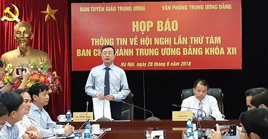 Hội nghị Trung ương 8 có nội dung nhân sự, Chiến lược biển Việt Nam