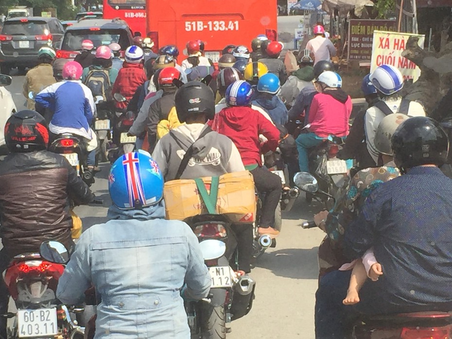 Lượng người đổ về TP.HCM đã bắt đầu đông