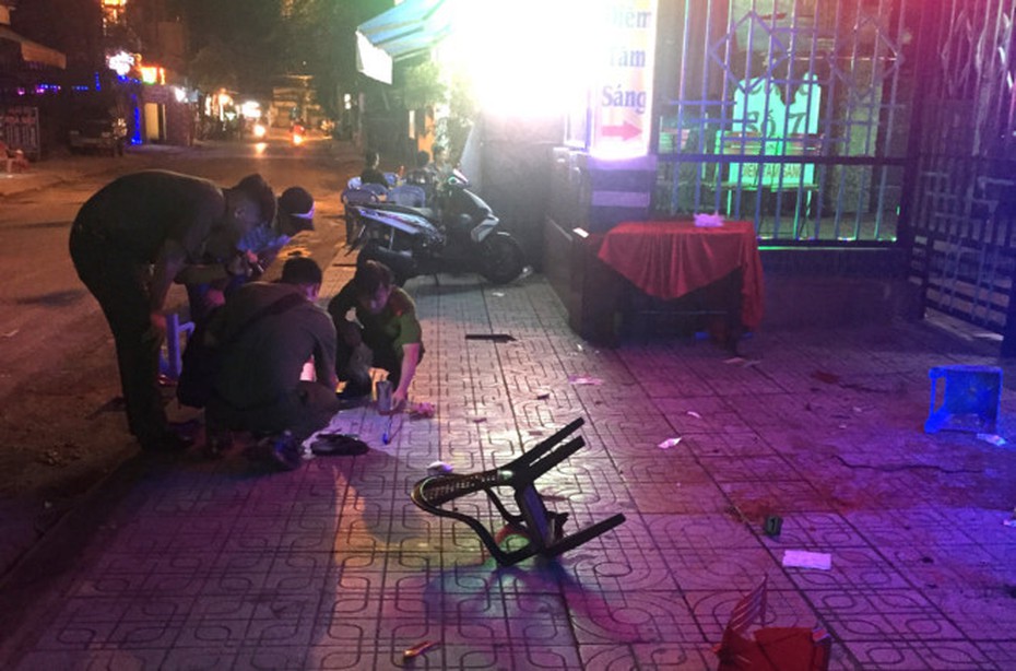 Làm rõ vụ hỗn chiến khiến 4 người thương vong trước quán cà phê