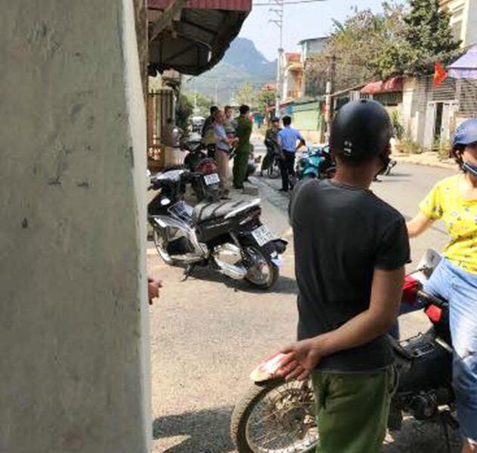 Hòa Bình: Điều tra vụ thầy giáo bị bắt quả tang đưa nữ sinh vào nhà nghỉ