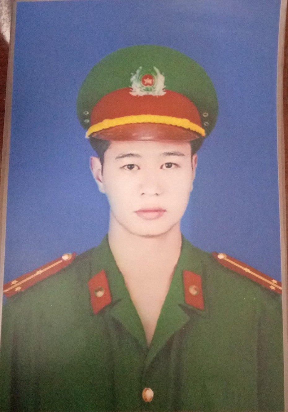 Ngăn cản vụ xô xát, Thượng úy công an hi sinh