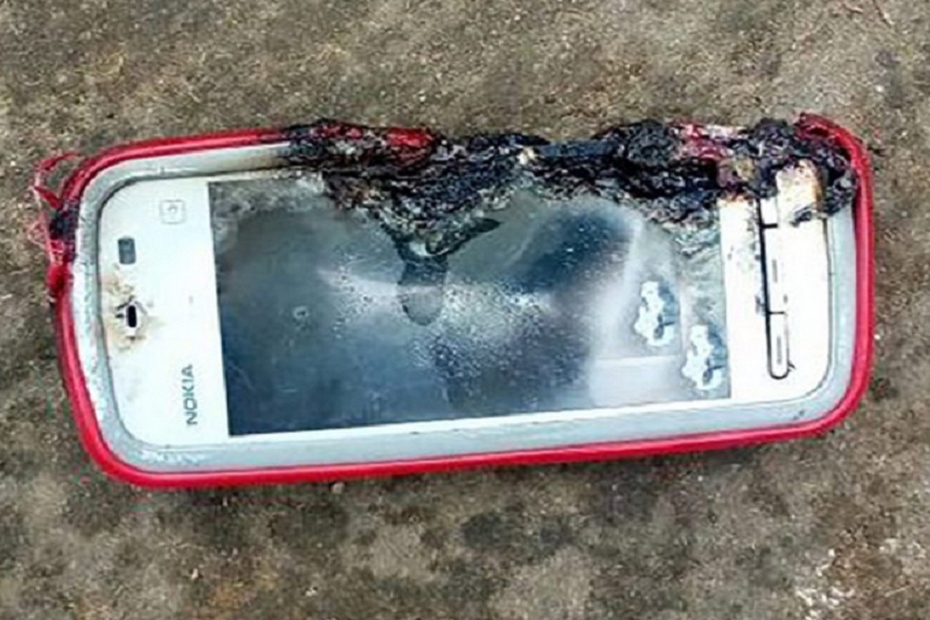 Điện thoại Nokia bất ngờ phát nổ gây chết người